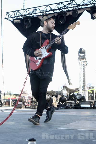 UNKNOWN MORTAL ORCHESTRA - 2015-05-31 - NIMES - Grande Scene Flamingo - 